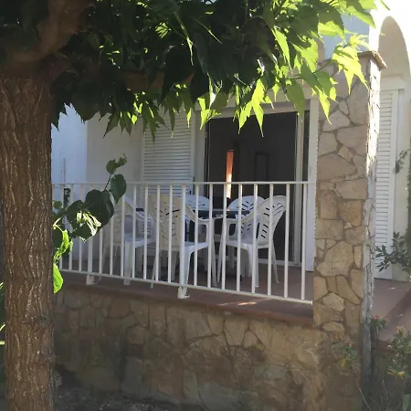 Montserrat I Hébergement de vacances *